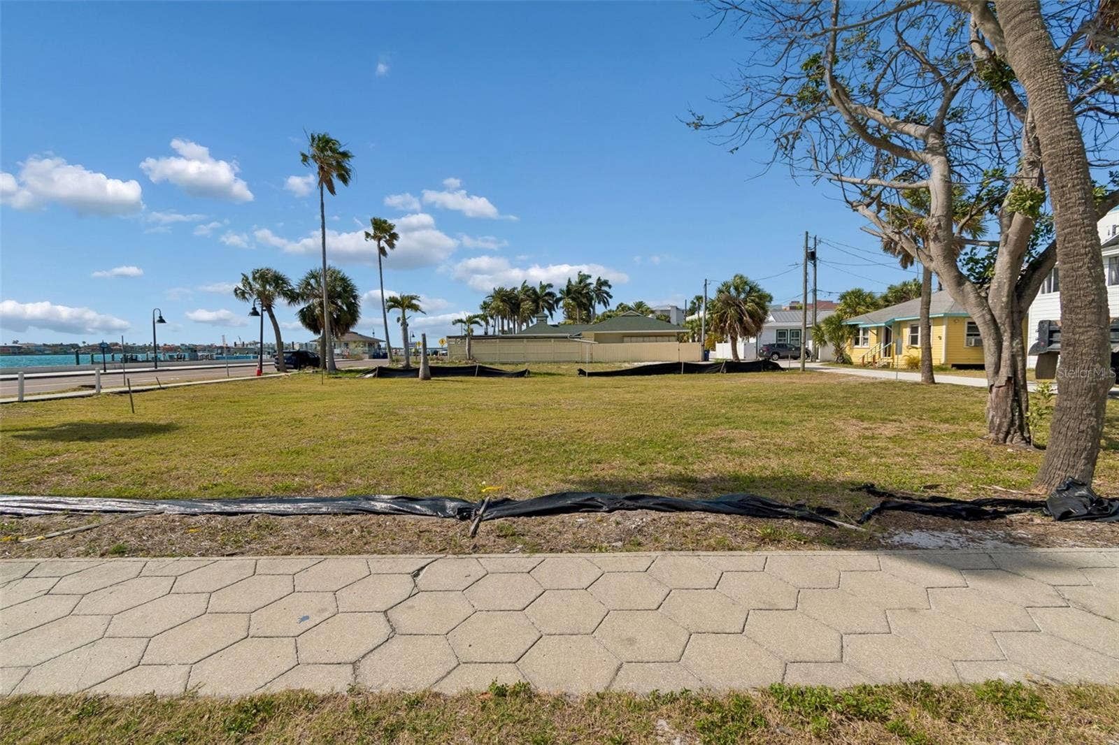 808 PASS A GRILLE WAY, St Pete Beach, FL 33706 808 PASS A GRILLE WAY, St Pete Beach, FL 33706