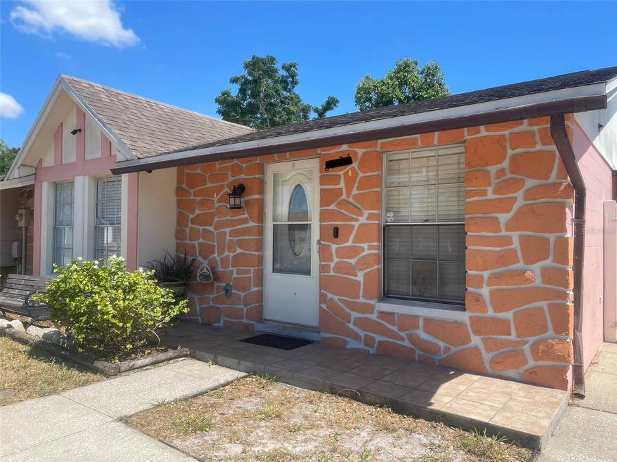 Property photo for 8524 CATALINA DRIVE, Tampa, FL