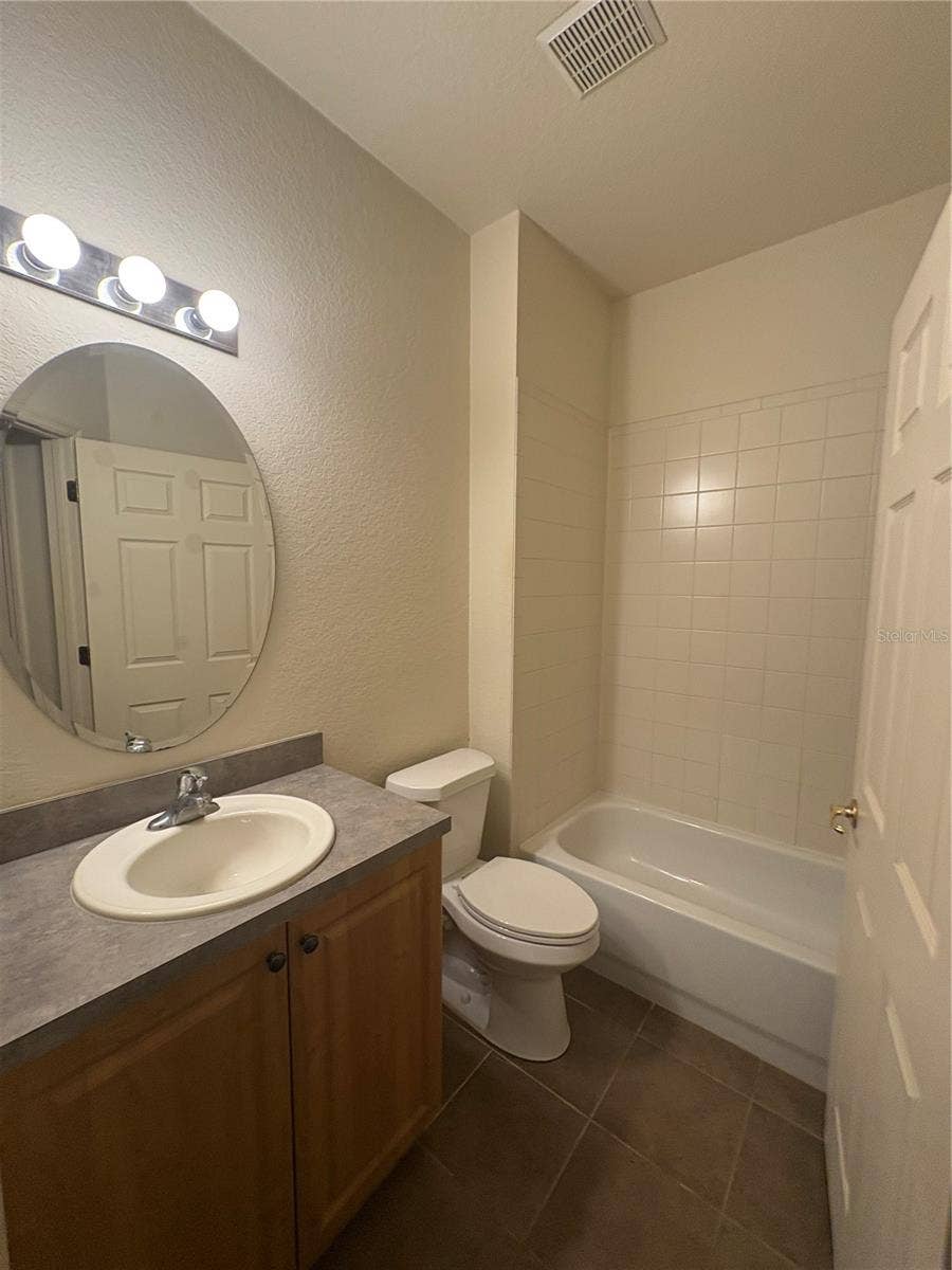 4628 1ST AVENUE E, Palmetto, FL 34221 4628 1ST AVENUE E, Palmetto, FL 34221