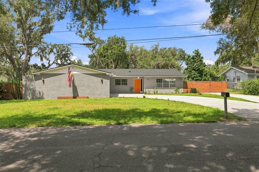 Property photo for 216 AMANA AVENUE, Brandon, FL