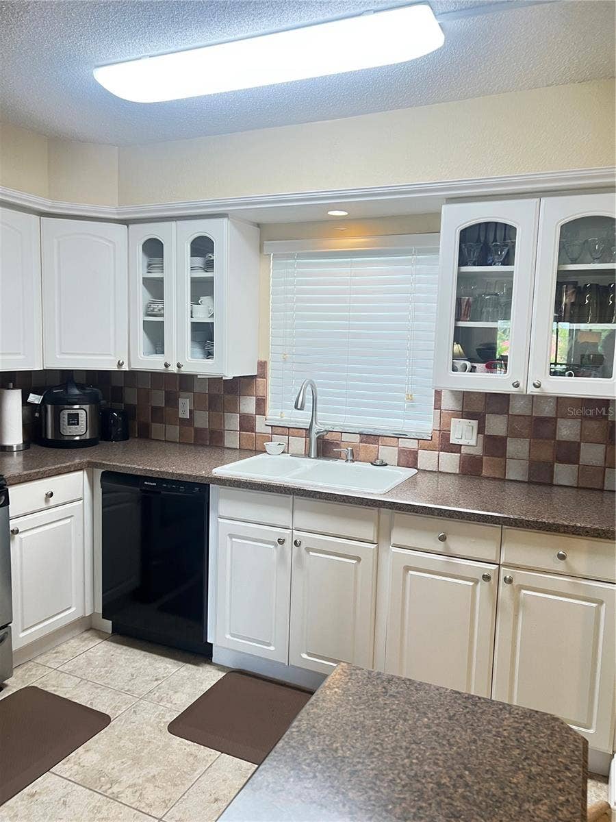 3789 46TH AVENUE S, #202, St Petersburg, FL 33711 3789 46TH AVENUE S, #202, St Petersburg, FL 33711