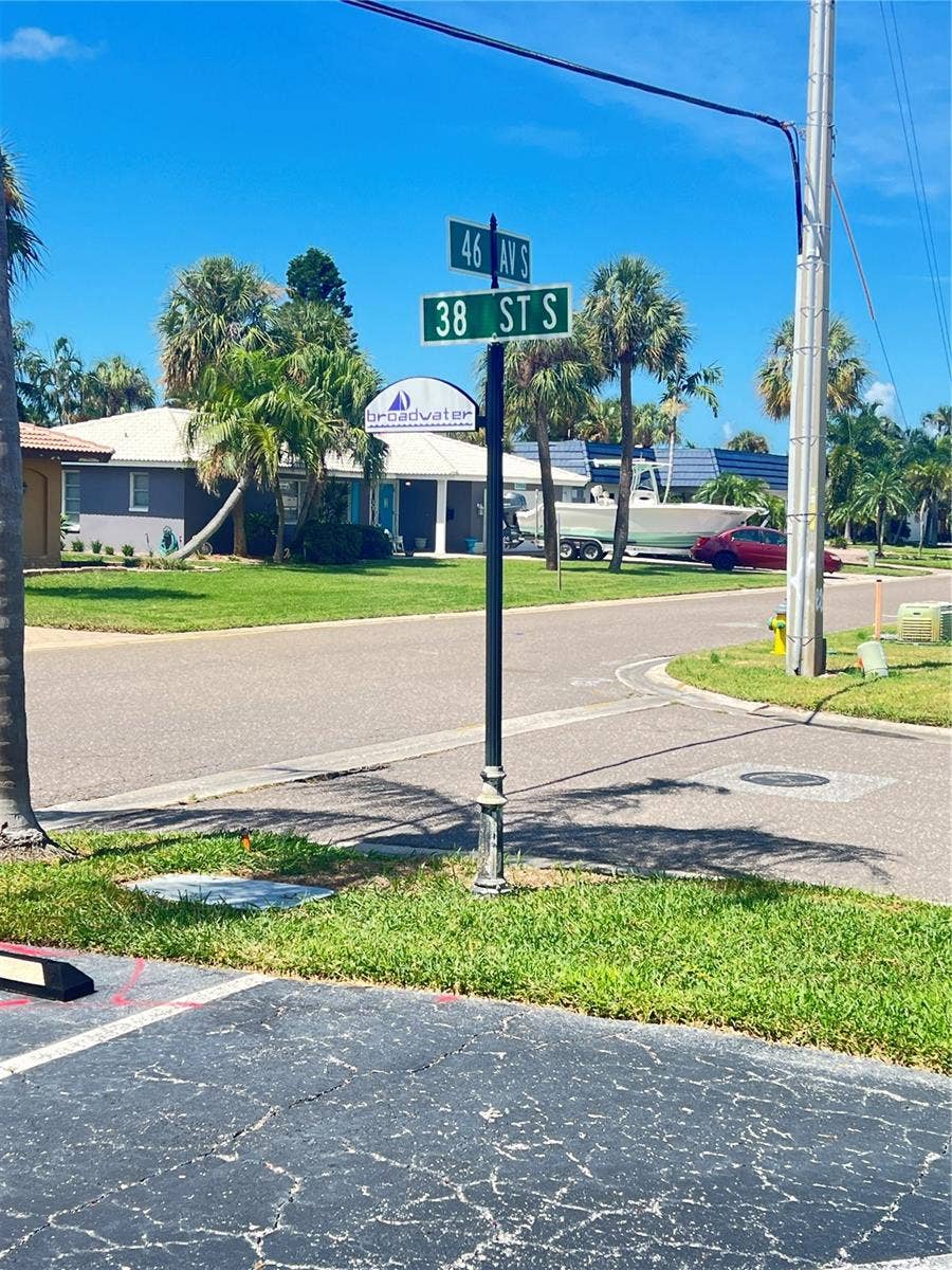 3789 46TH AVENUE S, #202, St Petersburg, FL 33711 3789 46TH AVENUE S, #202, St Petersburg, FL 33711