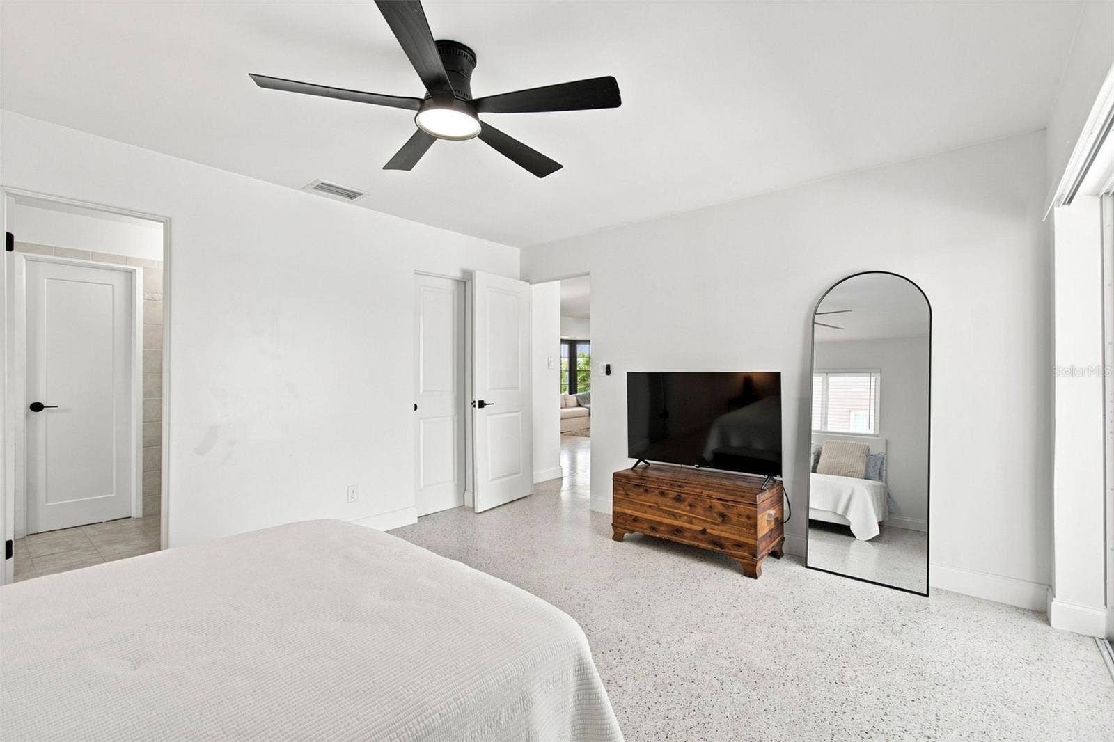 11900 7TH STREET E, Treasure Island, FL 33706