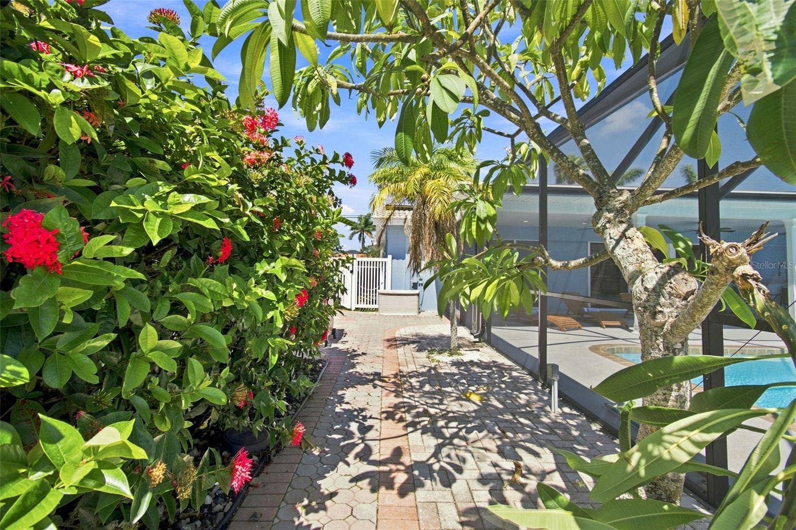 11900 7TH STREET E, Treasure Island, FL 33706