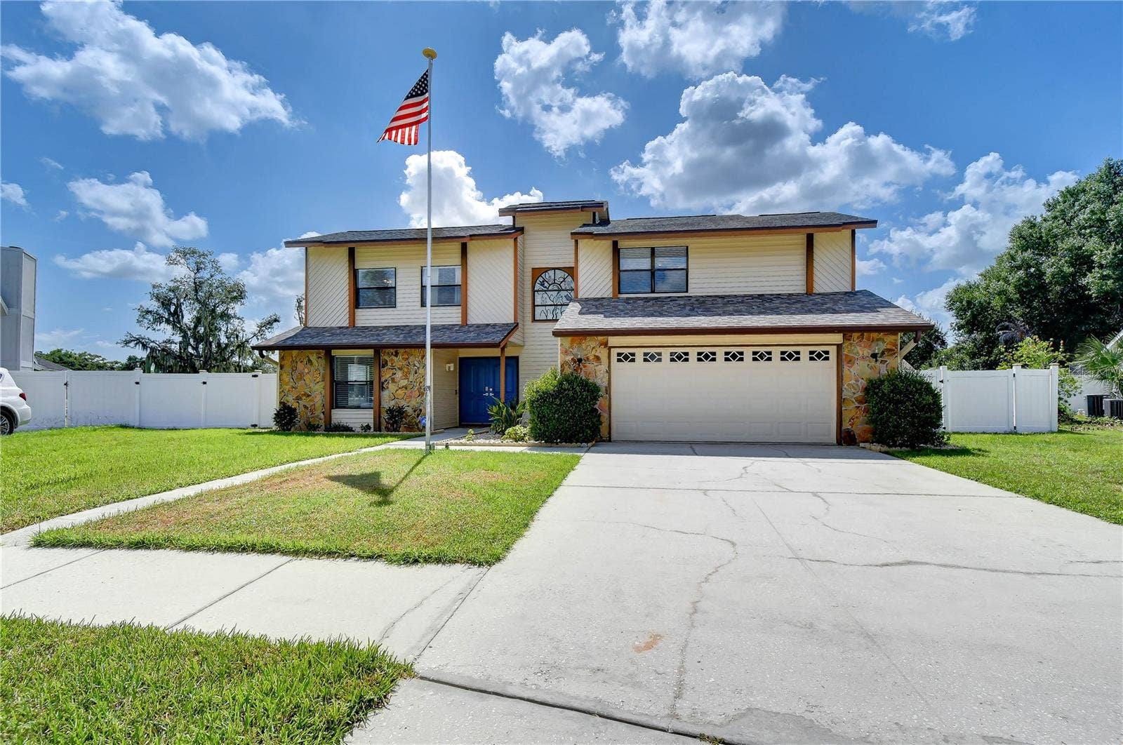 1224 RAINBROOK CIRCLE, Valrico, FL 33596 1224 RAINBROOK CIRCLE, Valrico, FL 33596
