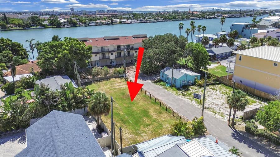 Property photo for 140 92ND AVENUE, Treasure Island, FL