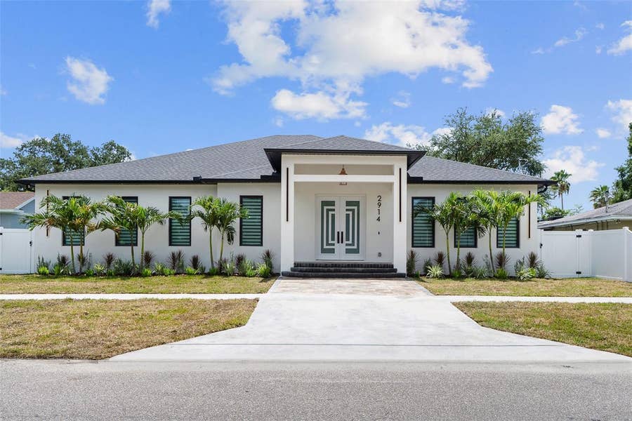 Property photo for 2914 W WALNUT STREET, Tampa, FL