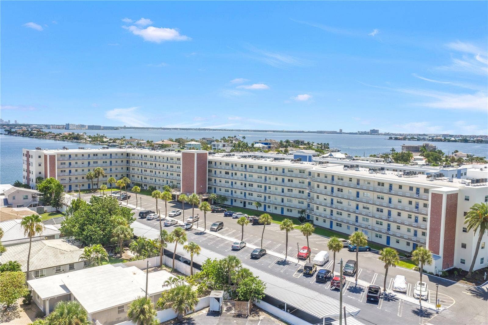 5575 GULF BOULEVARD, #426, St Pete Beach, FL 33706 5575 GULF BOULEVARD, #426, St Pete Beach, FL 33706