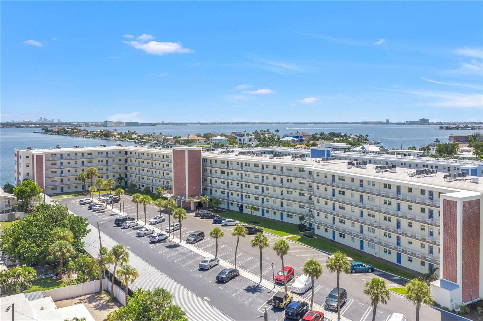 5575 GULF BOULEVARD, #426, St Pete Beach, FL 33706 5575 GULF BOULEVARD, #426, St Pete Beach, FL 33706