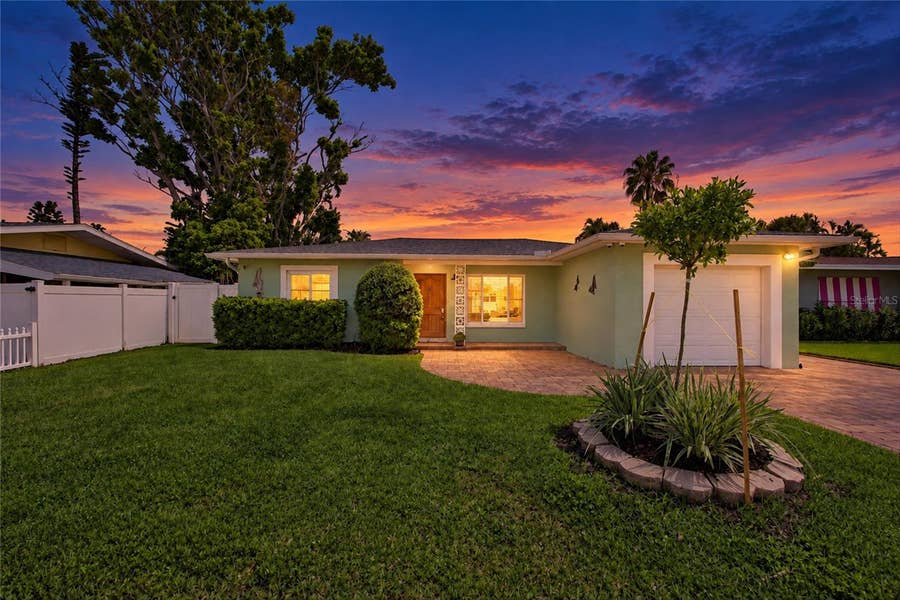 Property photo for 1424 COREY WAY S, South Pasadena, FL
