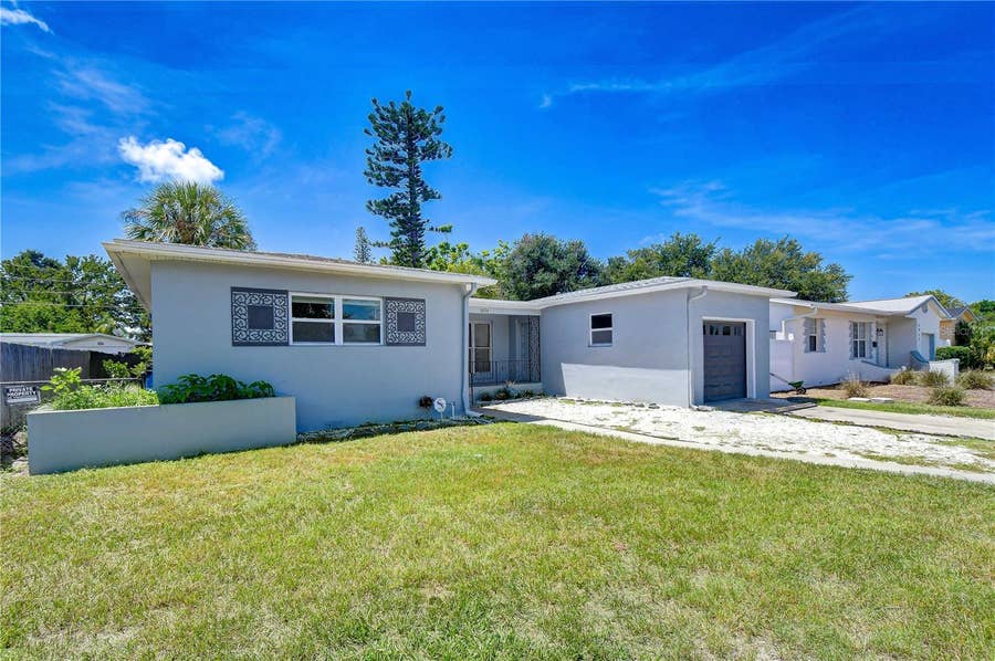 Property photo for 5634 9TH AVENUE N, St Petersburg, FL