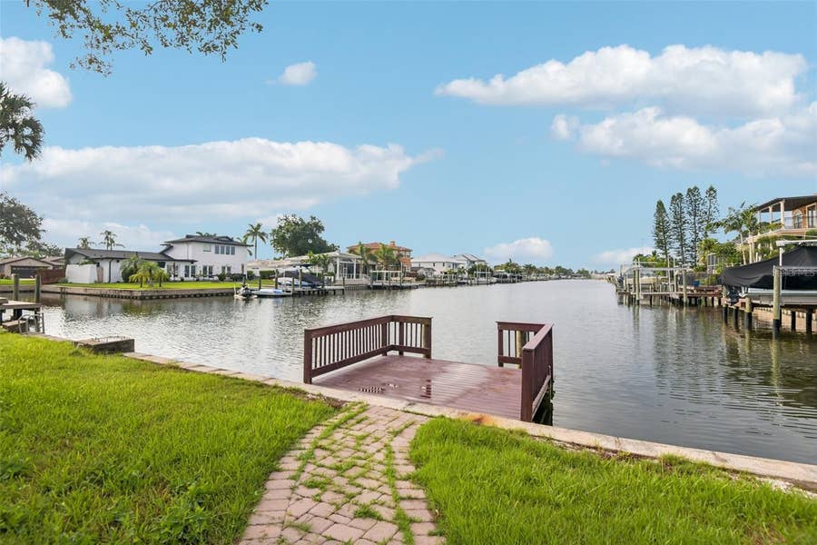 Property photo for 4008 DANA SHORES DRIVE, Tampa, FL