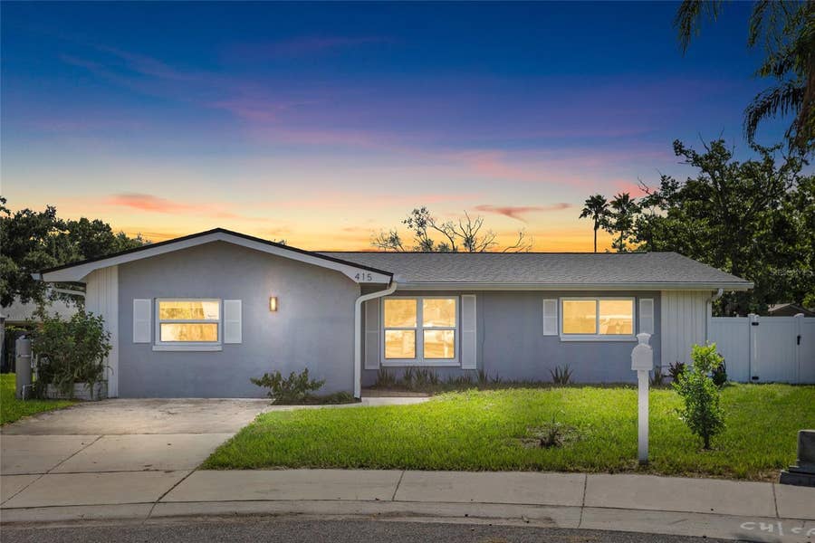 Property photo for 415 MAPLEWOOD CIRCLE, Oldsmar, FL