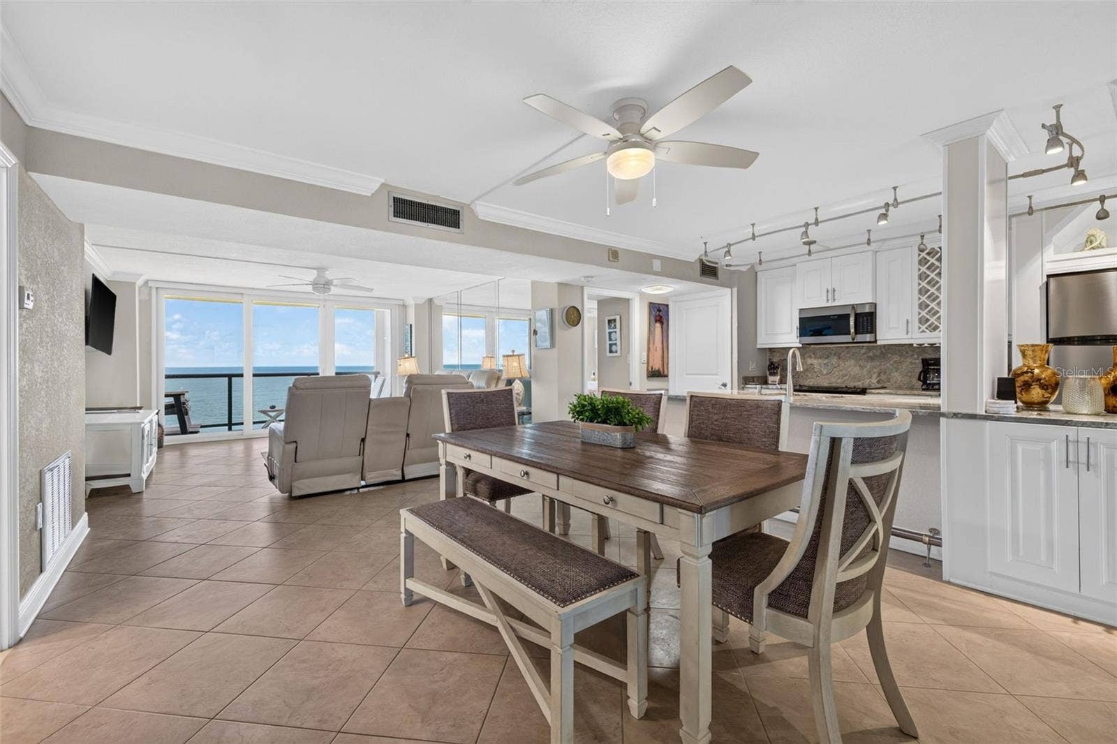 440 S GULFVIEW BOULEVARD, #1407, Clearwater, FL 33767 440 S GULFVIEW BOULEVARD, #1407, Clearwater, FL 33767