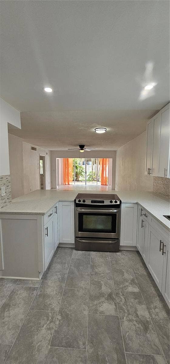 301 87TH AVENUE, #106, St Pete Beach, FL 33706 Kitchen