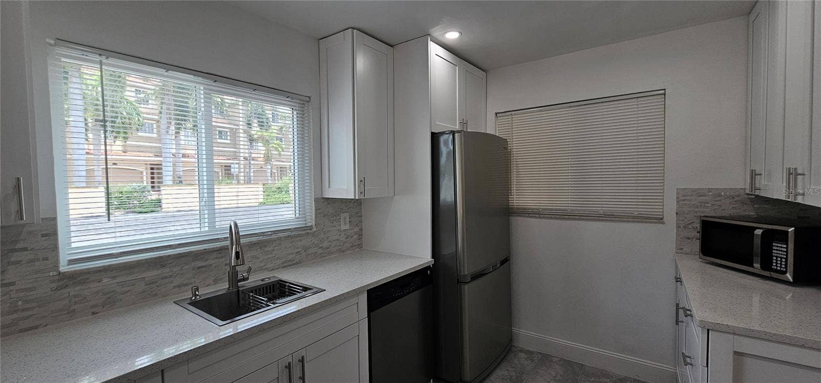 301 87TH AVENUE, #106, St Pete Beach, FL 33706 Kitchen