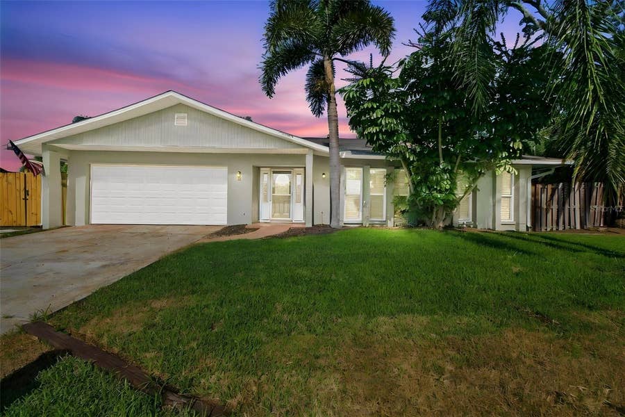 Property photo for 527 WAYFARER DRIVE, Tarpon Springs, FL