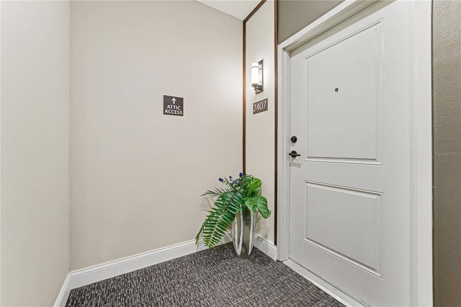 7505 LAUREATE BOULEVARD, #2407, Orlando, FL 32827 Welcome home to your corner/end unity on the top floor of the most convenient location in the community. Across from the amenities, including your community pool and Clubhouse, pickleball court, and fitness center!