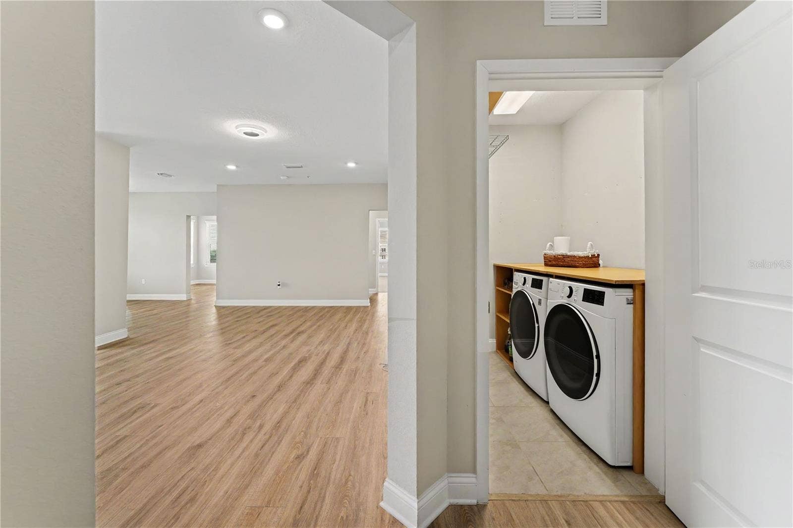 7505 LAUREATE BOULEVARD, #2407, Orlando, FL 32827 Location of the laundry room (door open)