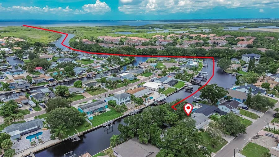 Property photo for 10718 DRUMMOND RD, Tampa, FL