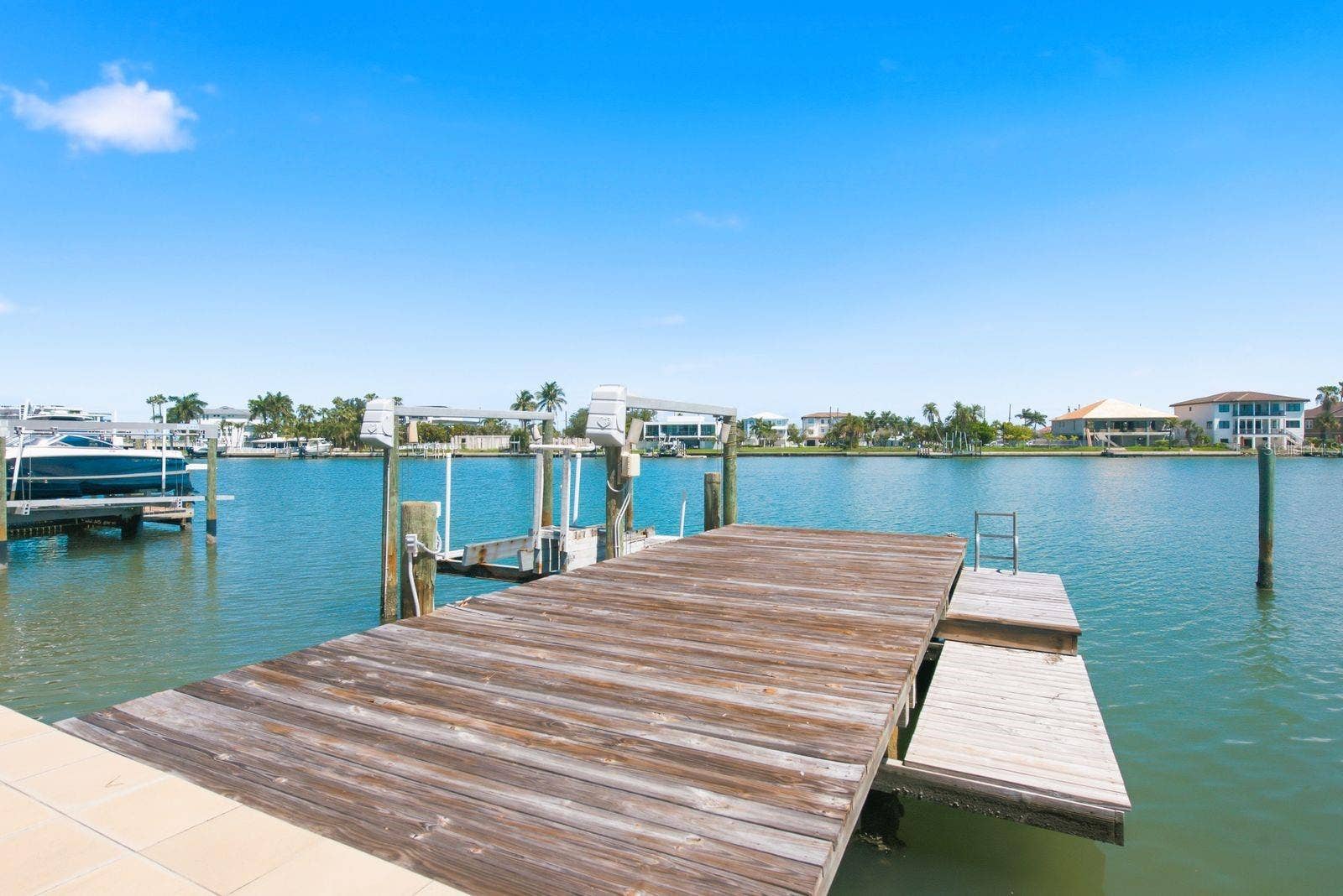 31 DOLPHIN DRIVE, Treasure Island, FL 33706