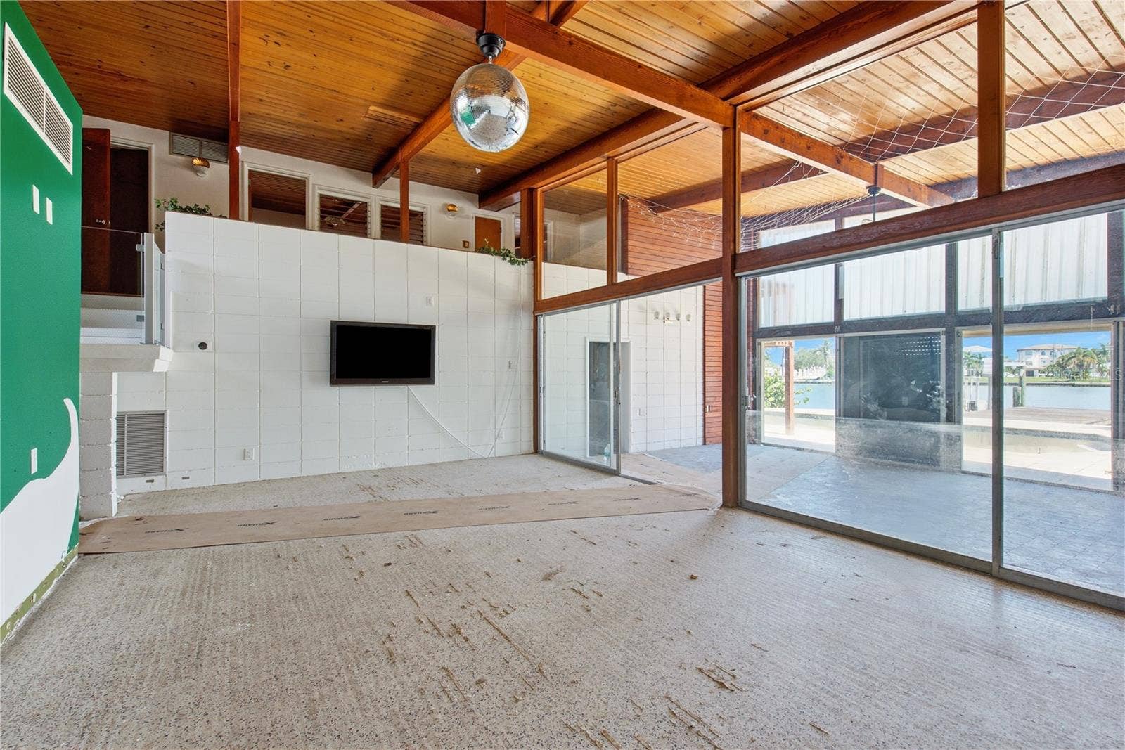 31 DOLPHIN DRIVE, Treasure Island, FL 33706