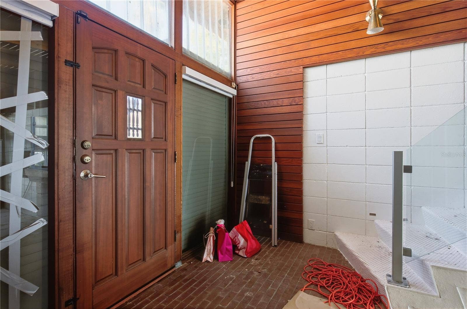 31 DOLPHIN DRIVE, Treasure Island, FL 33706