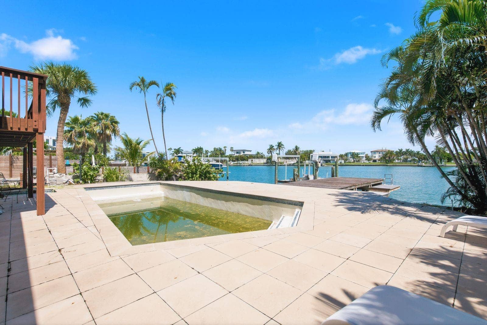 31 DOLPHIN DRIVE, Treasure Island, FL 33706