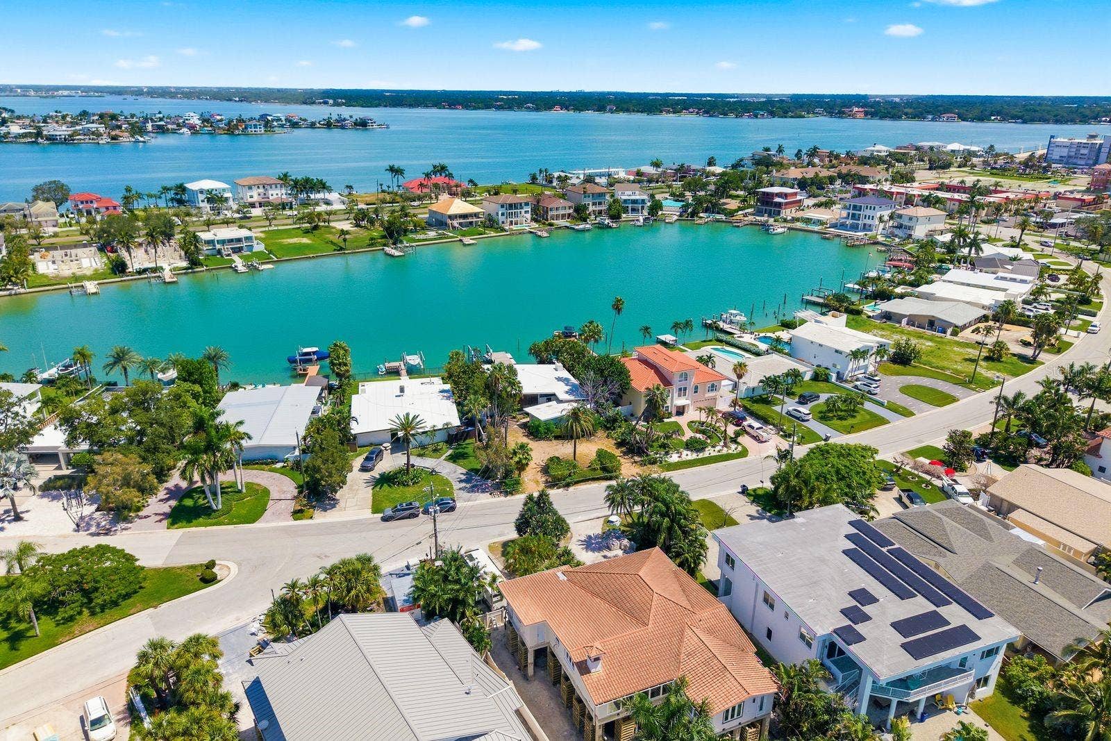 31 DOLPHIN DRIVE, Treasure Island, FL 33706