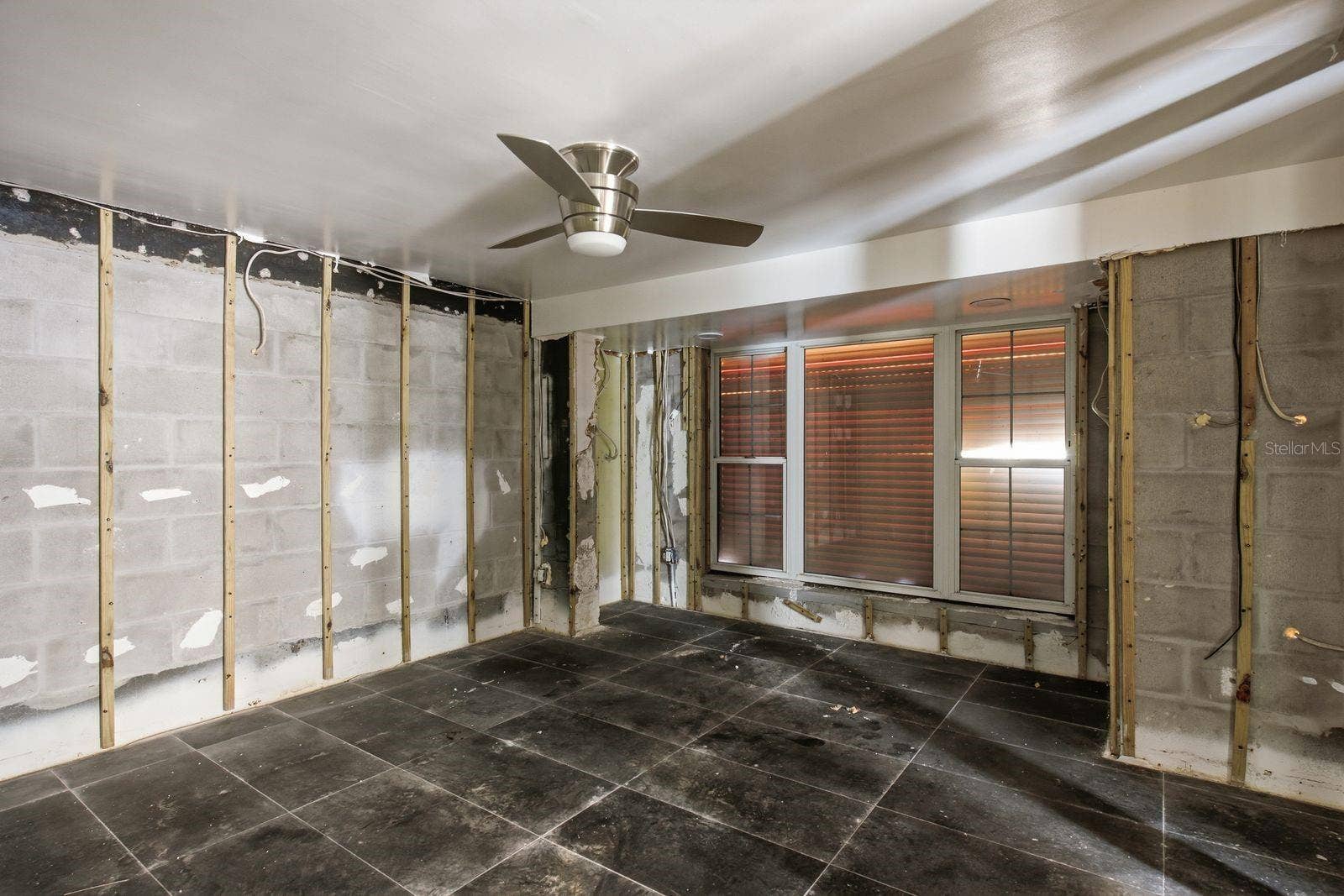 31 DOLPHIN DRIVE, Treasure Island, FL 33706