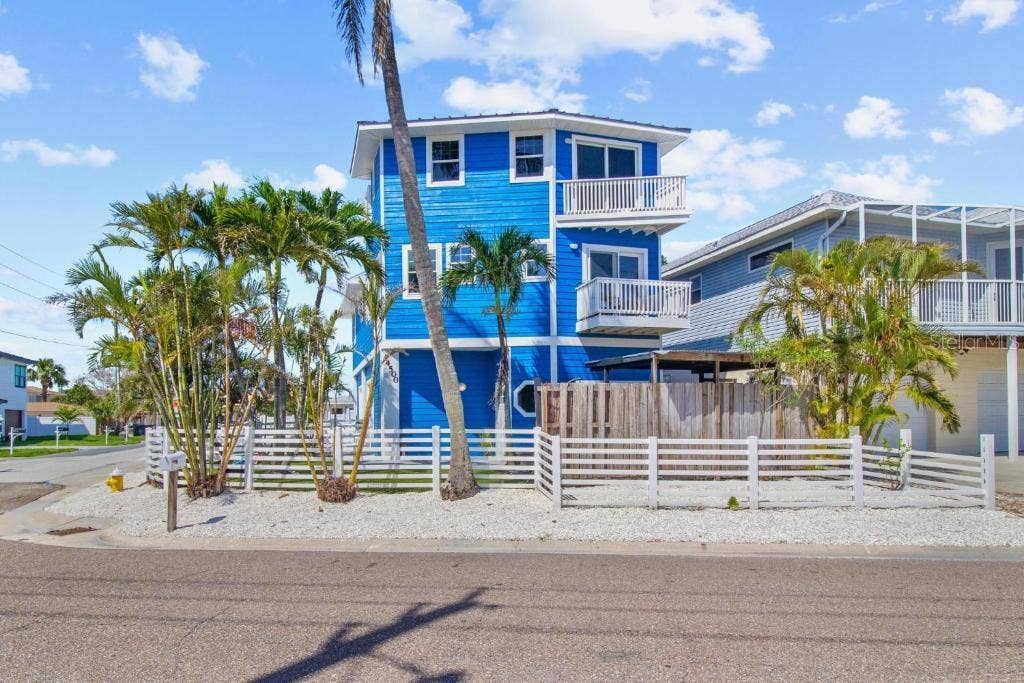 14500 N BAYSHORE DRIVE, Madeira Beach, FL 33708