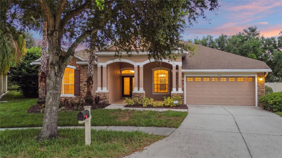Property photo for 7051 DERWENT GLEN CIRCLE, Land O Lakes, FL
