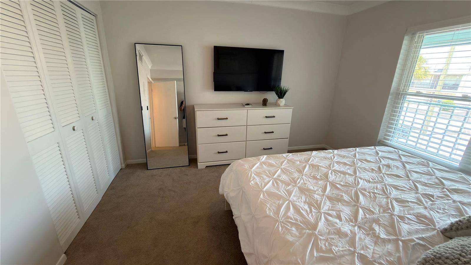 680 71ST AVENUE, #8, St Pete Beach, FL 33706 680 71ST AVENUE, #8, St Pete Beach, FL 33706