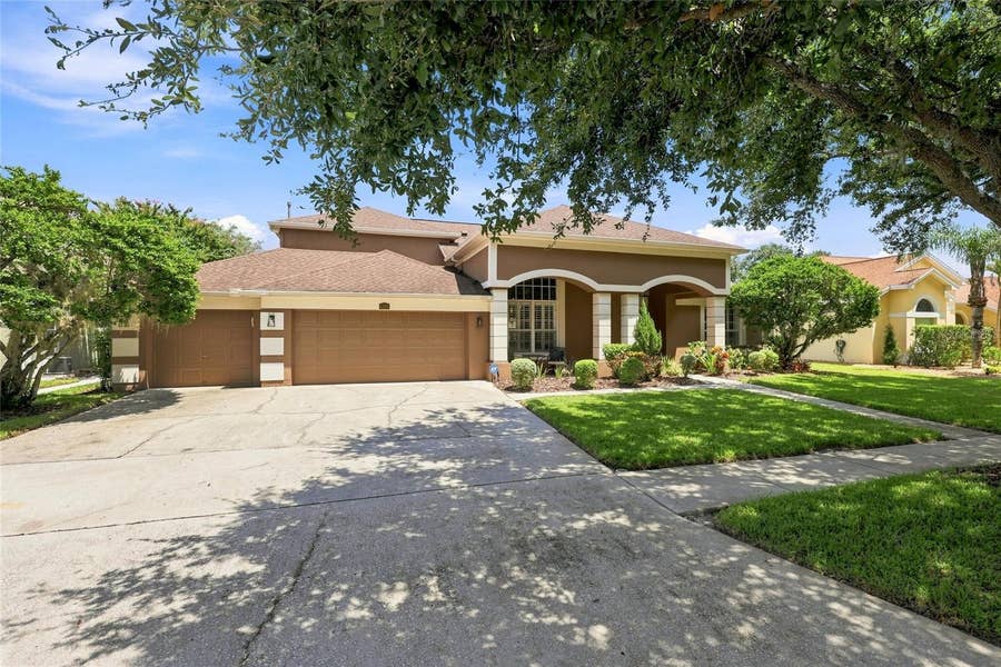 Property photo for 8310 SUMMER GROVE ROAD, Tampa, FL