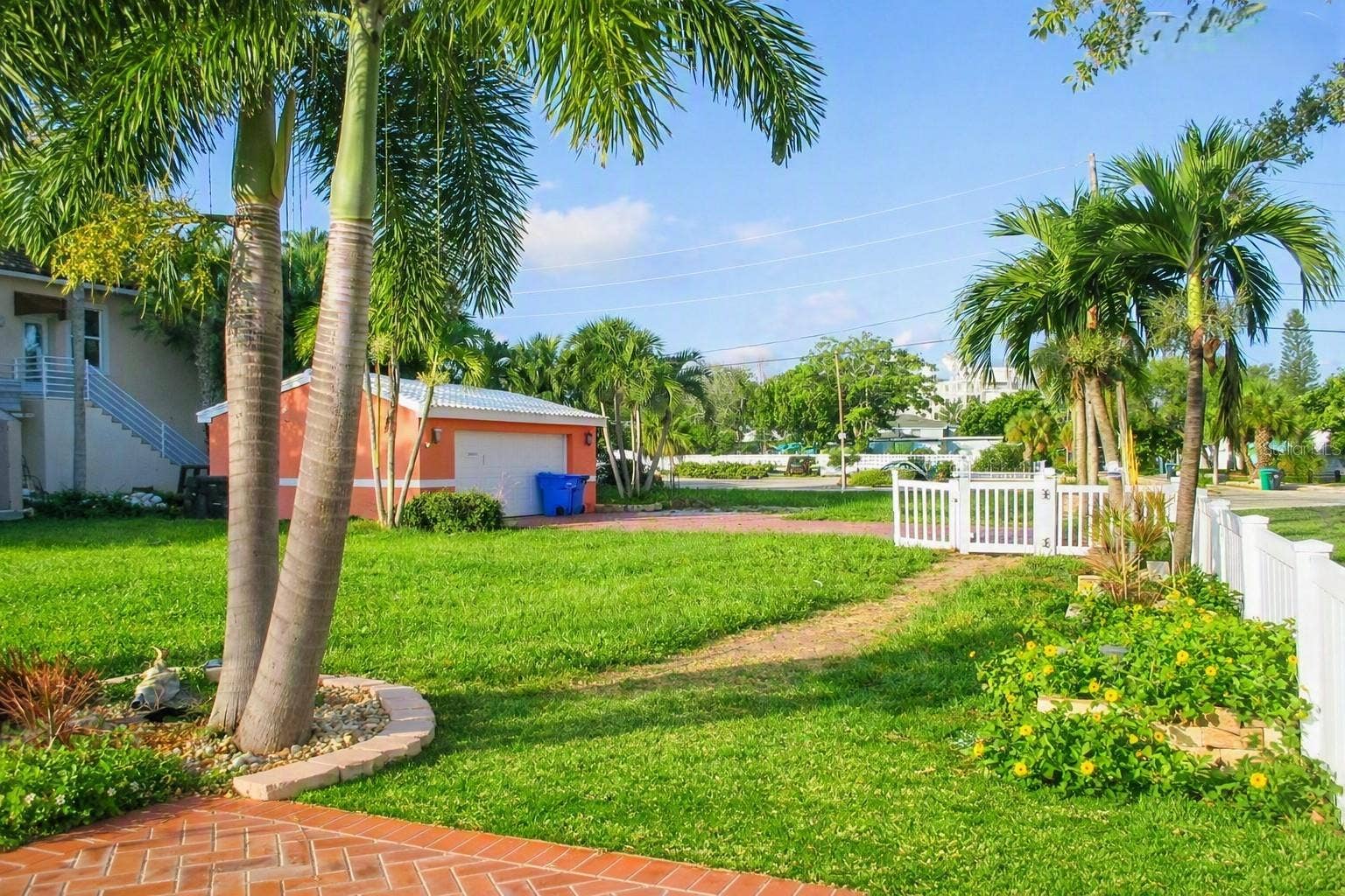 11855 1ST STREET E, Treasure Island, FL 33706 Lots of land!