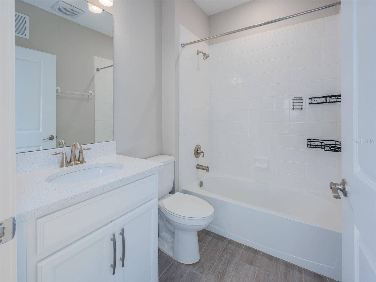 7517 LAUREATE BOULEVARD, #4303, Orlando, FL 32827 7517 LAUREATE BOULEVARD, #4303, Orlando, FL 32827