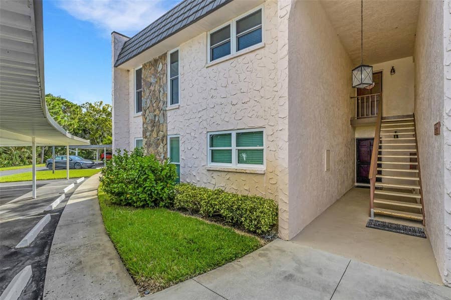 Property photo for 209 FERNWOOD CIRCLE, #209, Seminole, FL