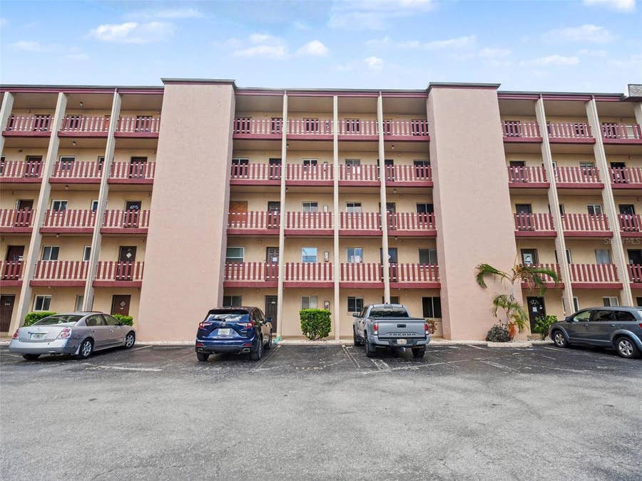 Property photo for 4023 LAKE BAYSHORE DRIVE, #112, Bradenton, FL
