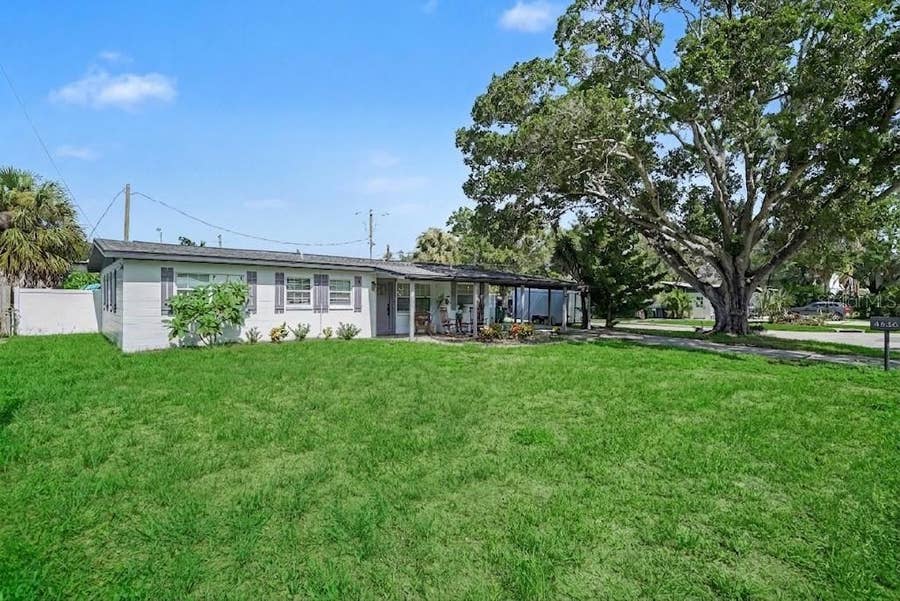 Property photo for 4636 W BAY COURT AVENUE, Tampa, FL