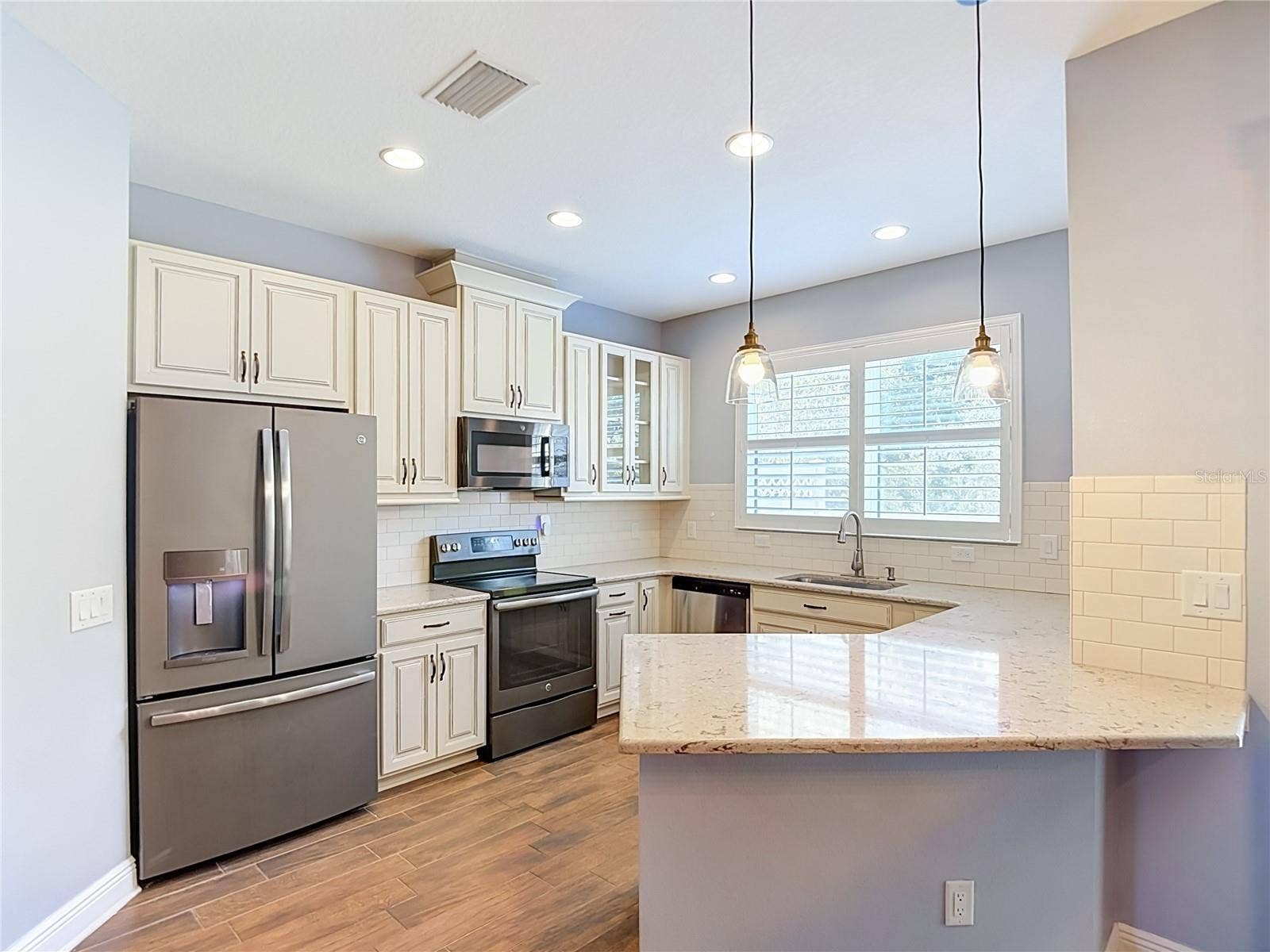 30305 SOUTHWELL LANE, Wesley Chapel, FL 33543 30305 SOUTHWELL LANE, Wesley Chapel, FL 33543