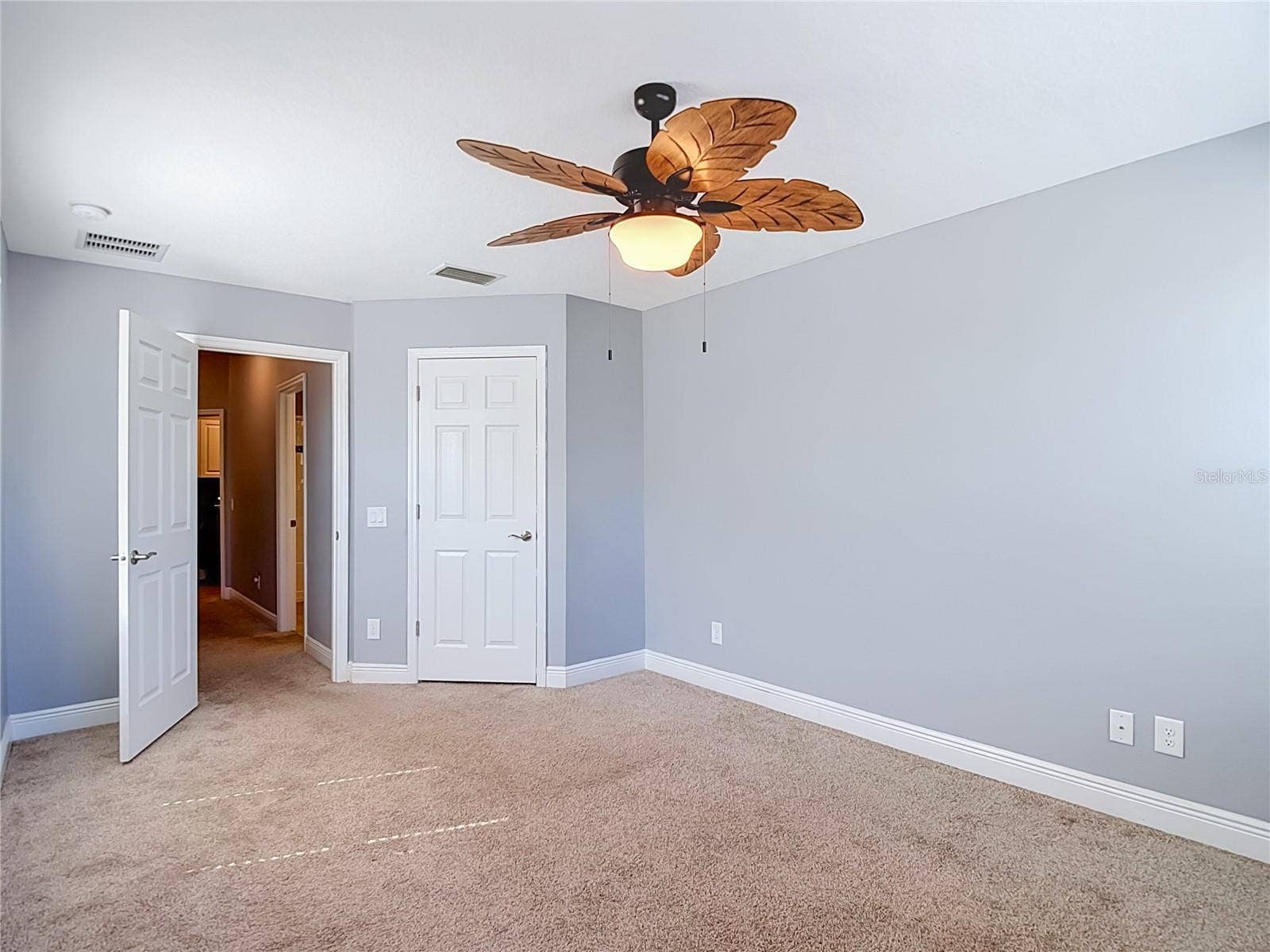 30305 SOUTHWELL LANE, Wesley Chapel, FL 33543 30305 SOUTHWELL LANE, Wesley Chapel, FL 33543