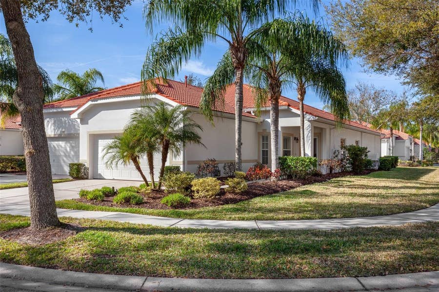 Property photo for 10245 DEVONSHIRE LAKE DRIVE, Tampa, FL