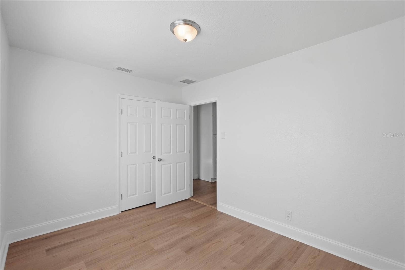 2861 17TH AVENUE N, St Petersburg, FL 33713