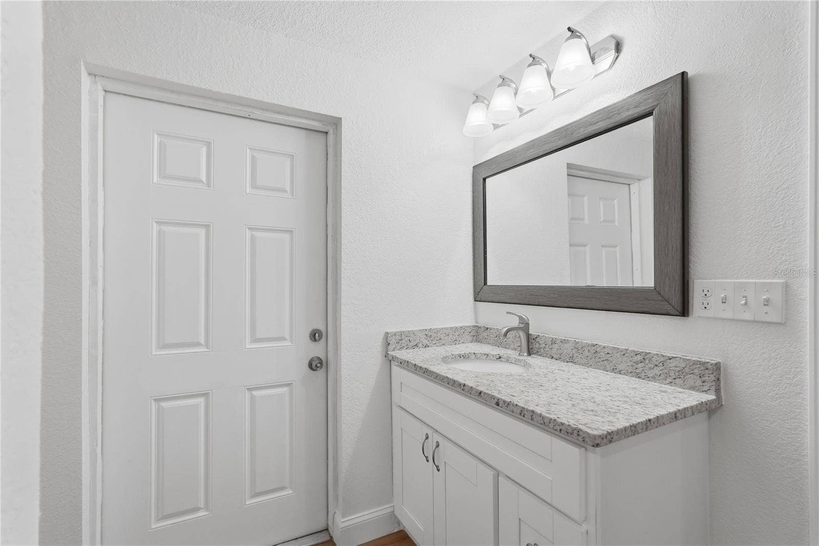 2861 17TH AVENUE N, St Petersburg, FL 33713