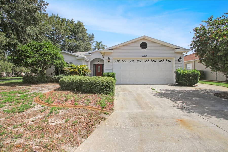 Property photo for 1009 FOREST BREEZE PATH, Leesburg, FL