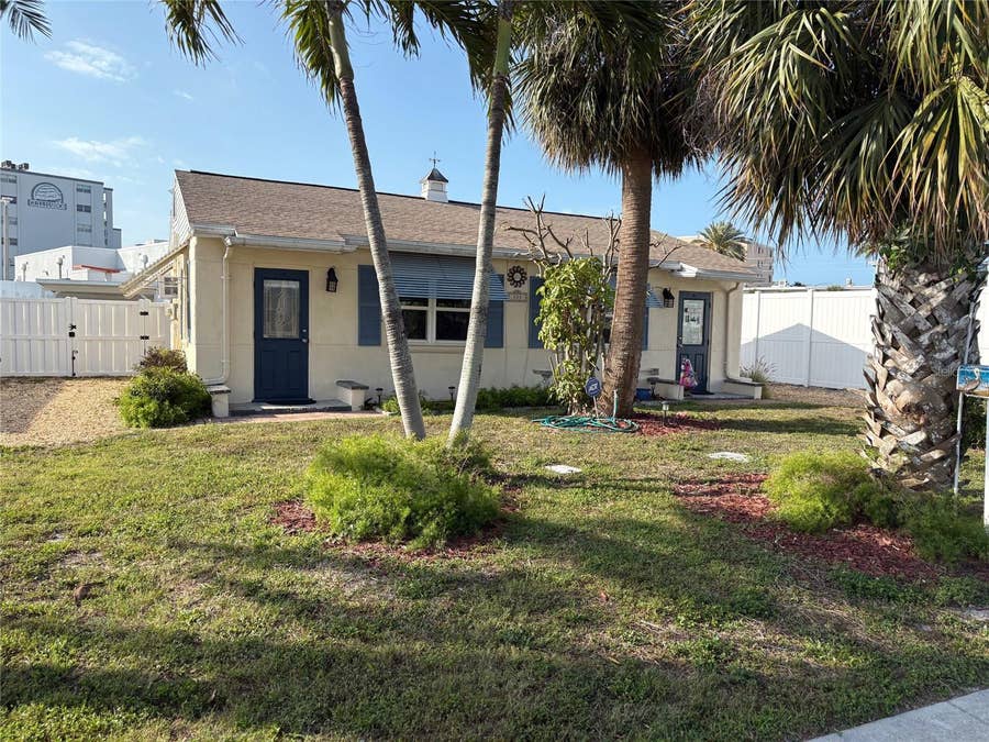 Property photo for 111 174TH AVENUE E, Redington Shores, FL