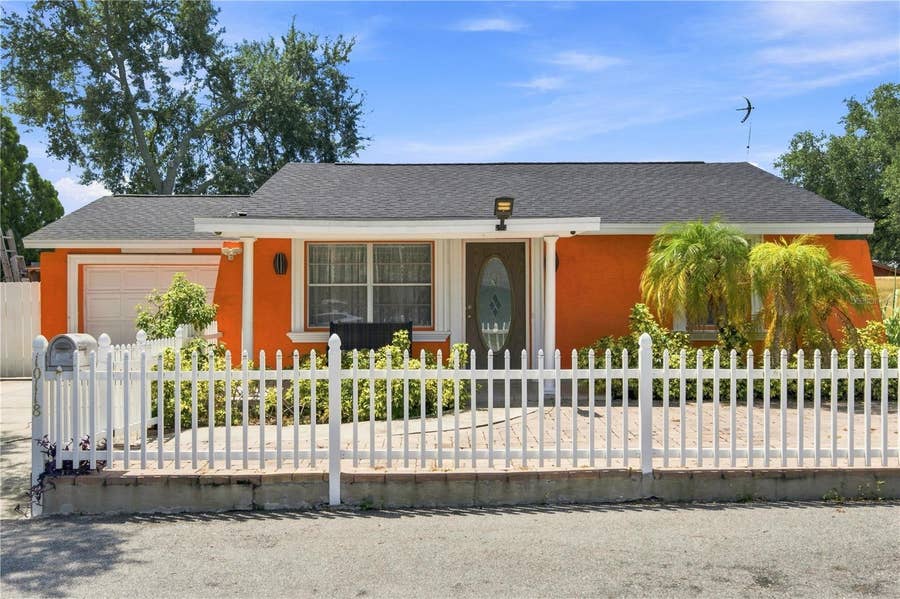 Property photo for 10118 BRIARWICK COURT, Tampa, FL