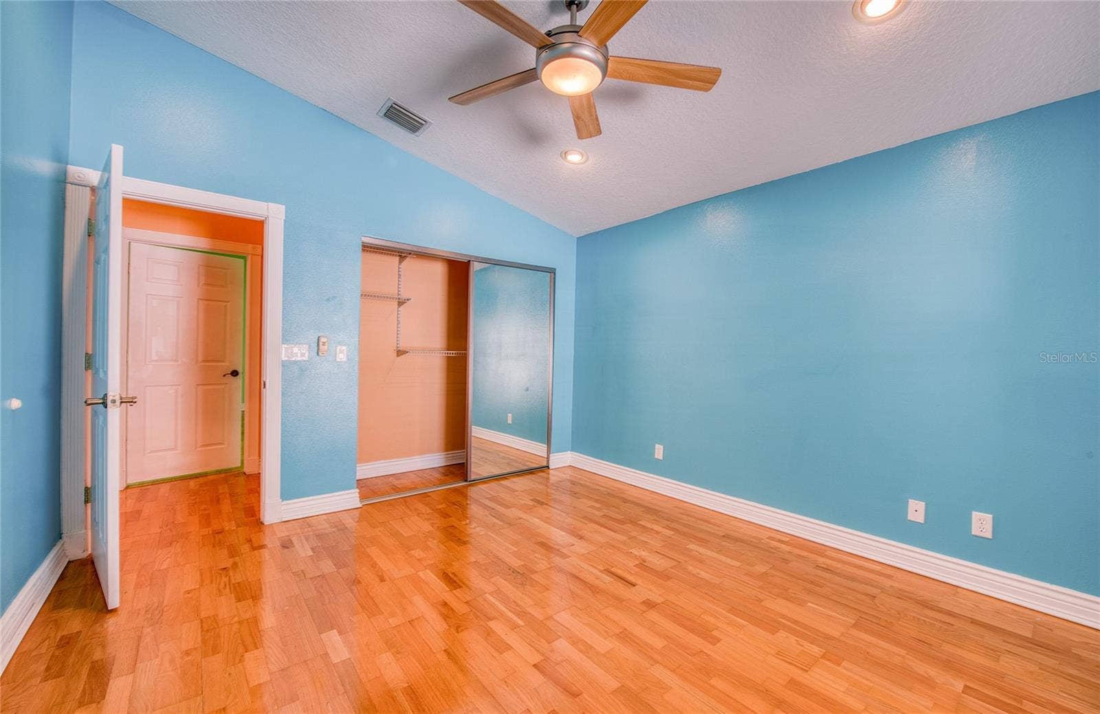 Bedroom 2. (2)