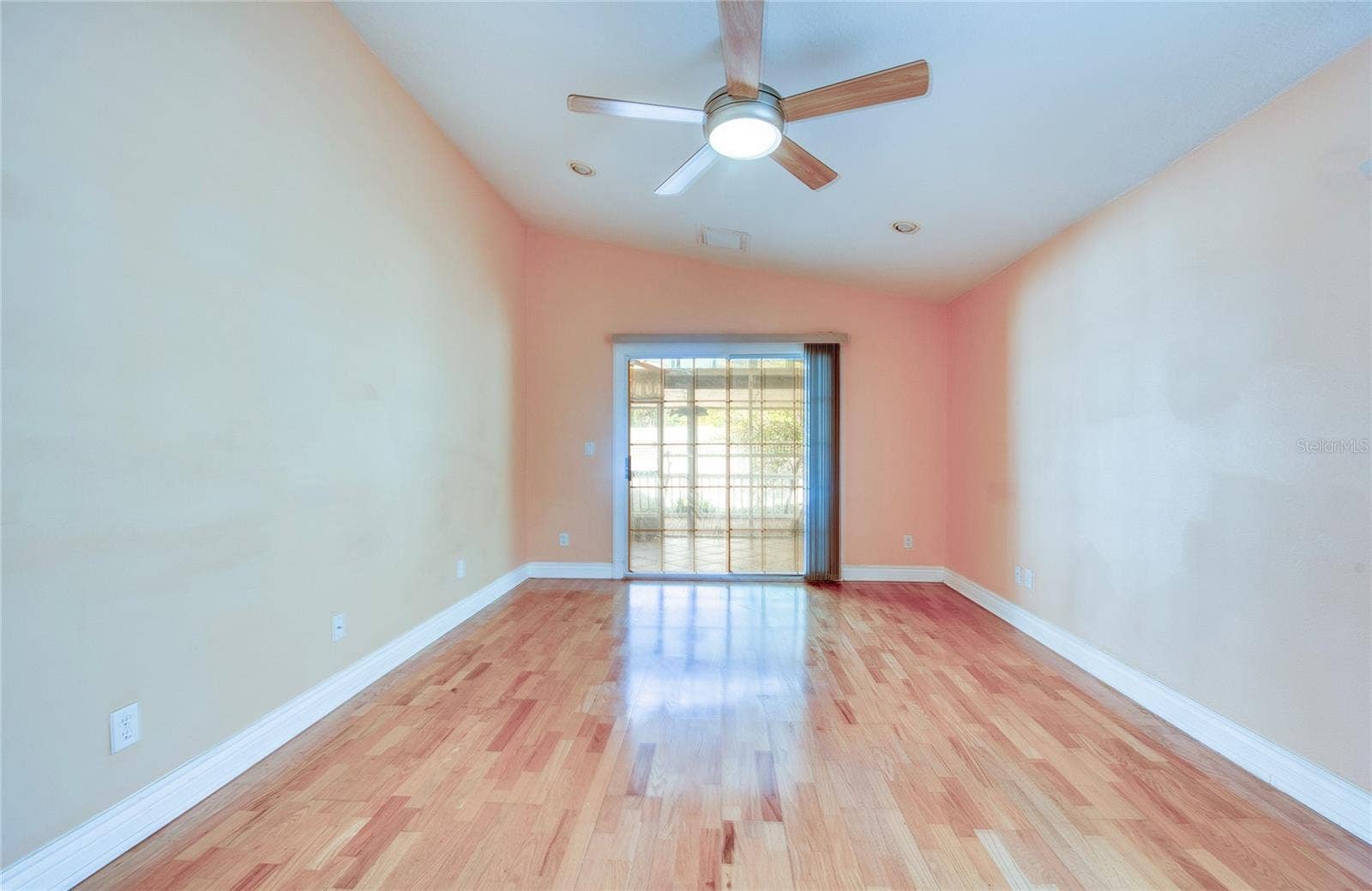 Master bedroom. (2)