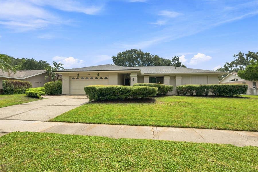 Property photo for 550 PALMDALE DRIVE, Oldsmar, FL